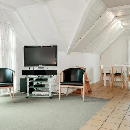 Lovely In With Kitchen *