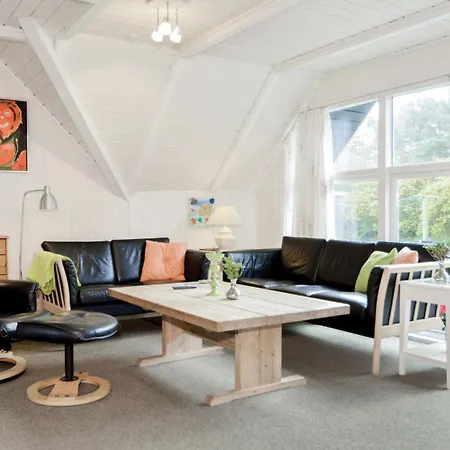 Lovely In With Kitchen